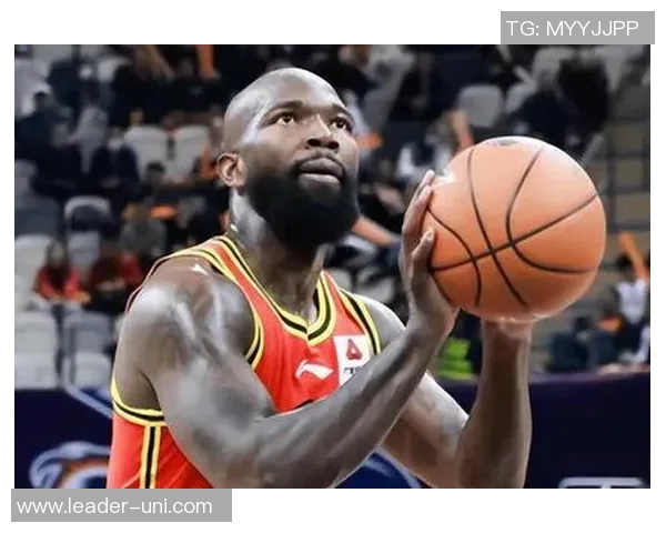 琼斯篮球明星的崛起之路与传奇人生揭秘